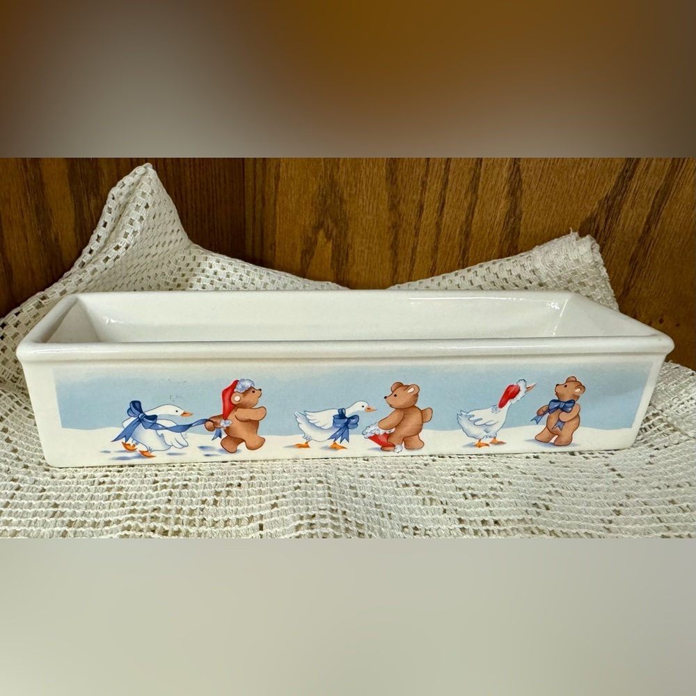 Vintage 1988 House Of Lloyd Inc cracker tray.